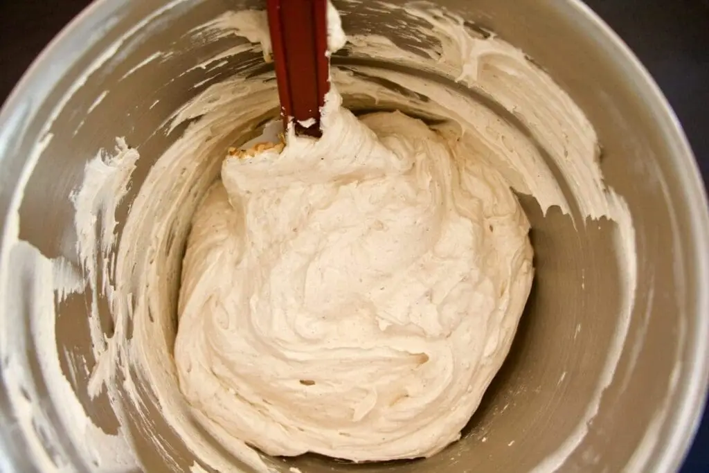 immagine della crema al burro alle nocciole su biancolievito