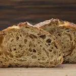 Pane integrale con lievito madre