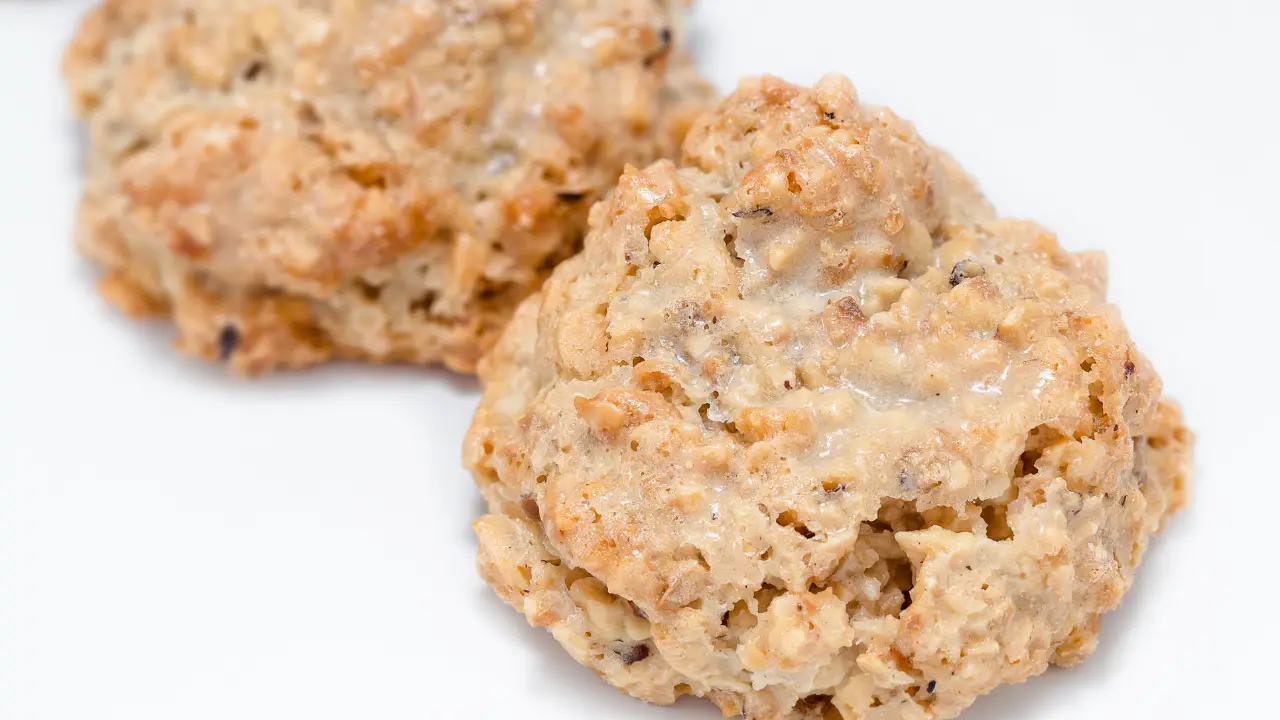 brutti ma buoni biscotti alle mandorle e nocciole friabilissimi