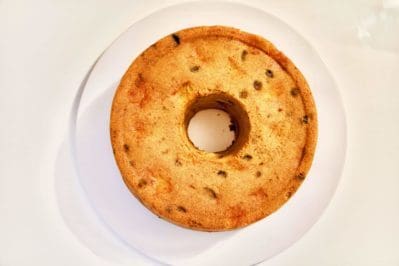 Immagine torta di mele e cannella dopo la cottura