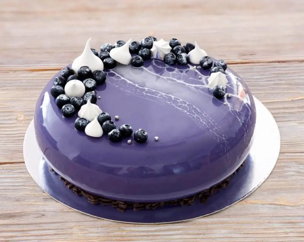 torta glassata con effetto spider