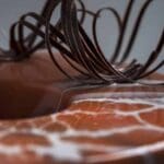 Come preparare la perfetta glassa al cioccolato