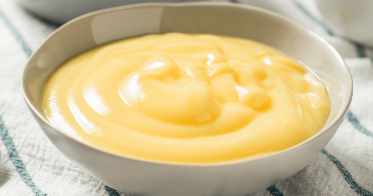 Crema Pasticcera: Ricetta Facile, Veloce E Senza Grumi | Biancolievito Ciotola con crema pasticcera al limone